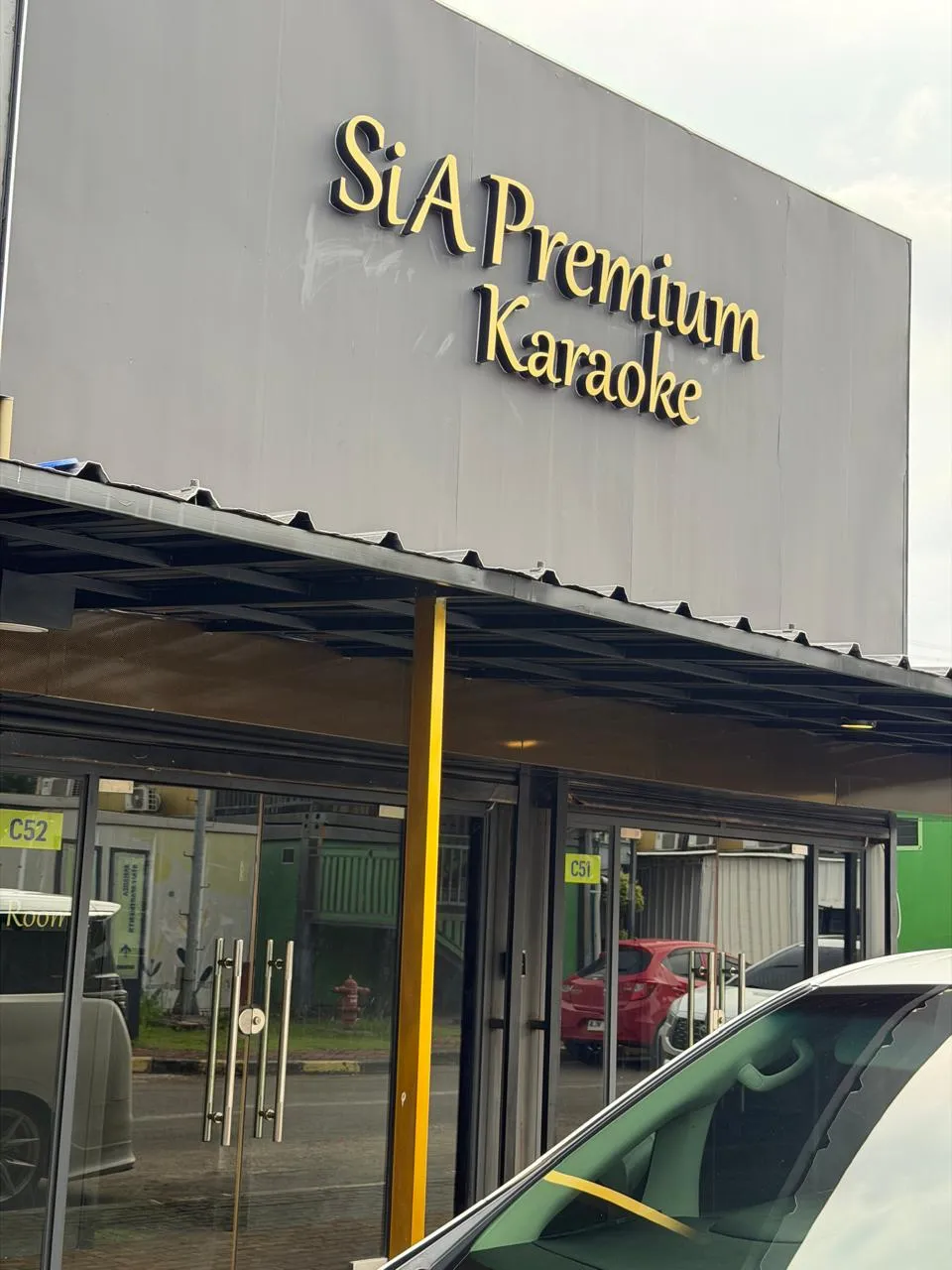 Luxury hotel suites Jakarta